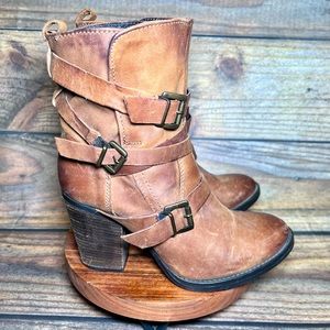 Steve Madden Brown Leather Boots